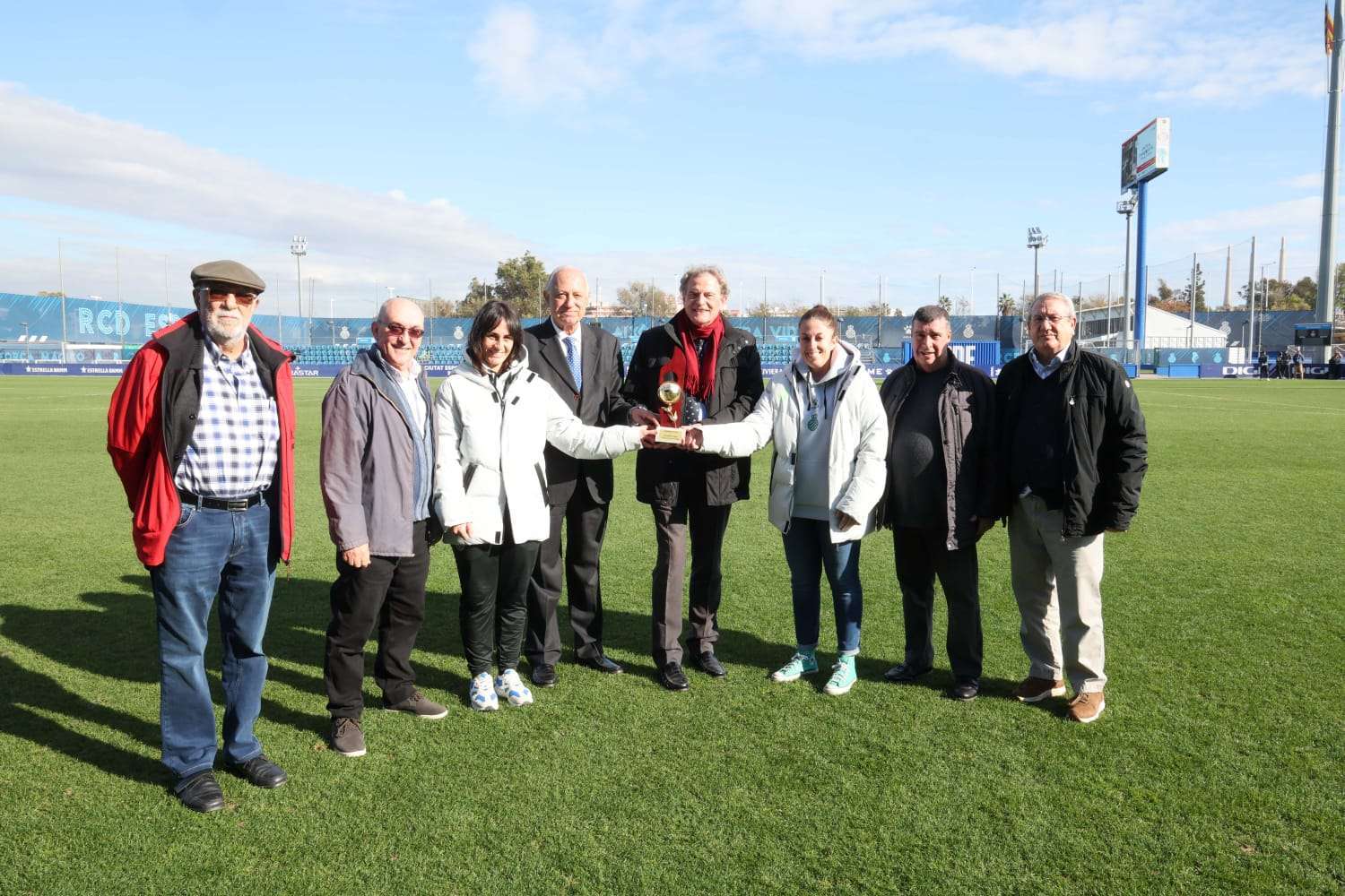 Economistas Pericos Femenino
