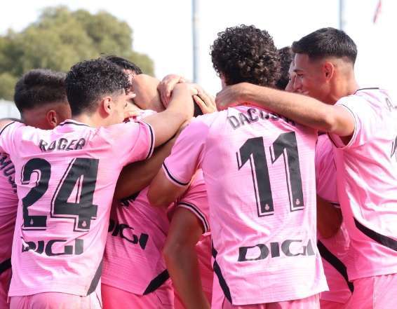 espanyol b cf badalona futur ce dani jarque segunda rfef 2022 23 victoria