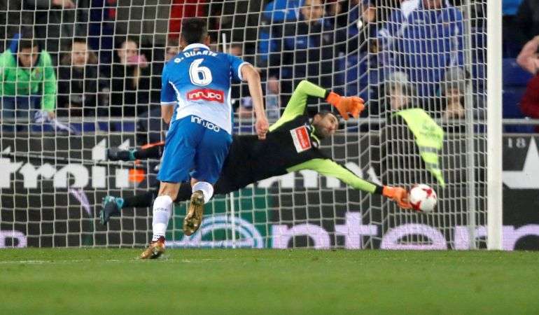 El Espanyol no lanzaba un penalti contra el Barça desde 2004 1 diego lopez penalti messi