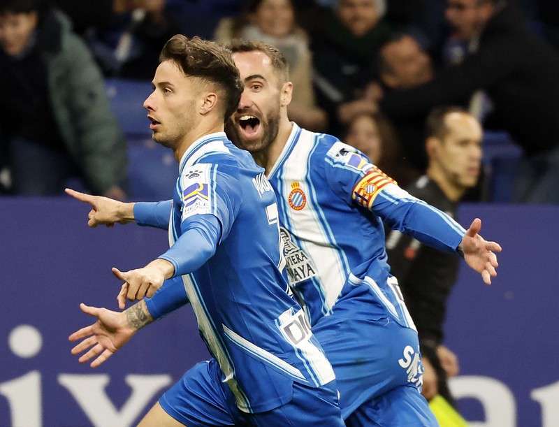 Javi Puado Sergi Darder