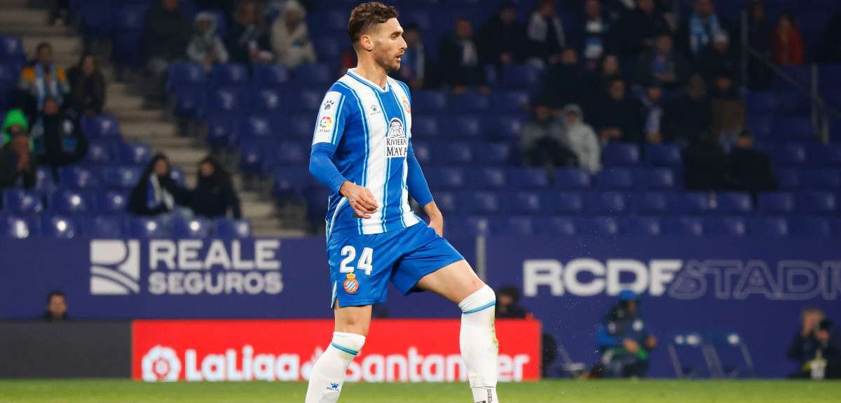 sergi gomez central primer equipo disponible elche cf