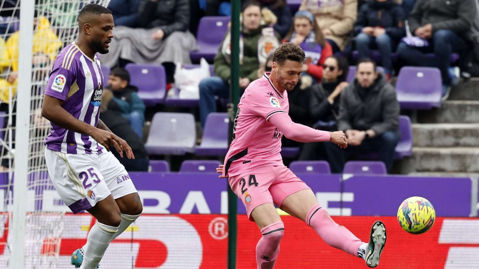 sergi gomez real valladolid espanyol laliga santander 2022 23