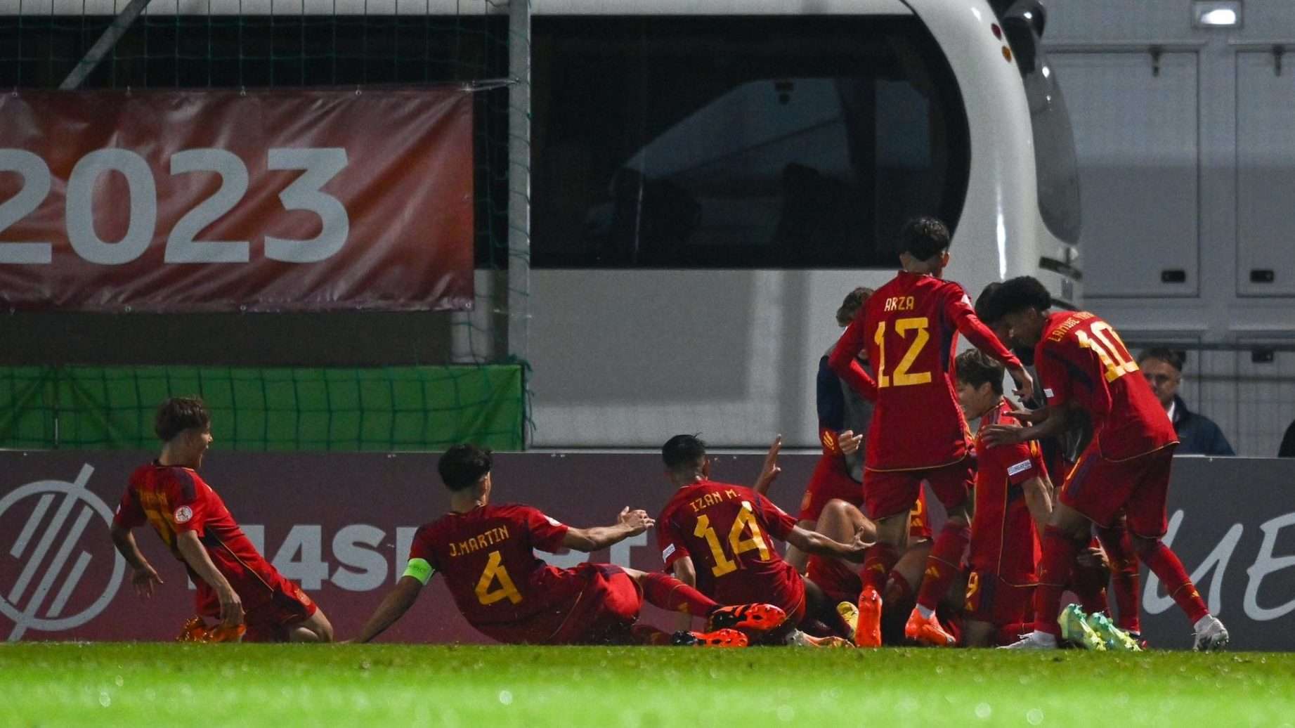 lluc castell españa eslovenia europeo sub 17