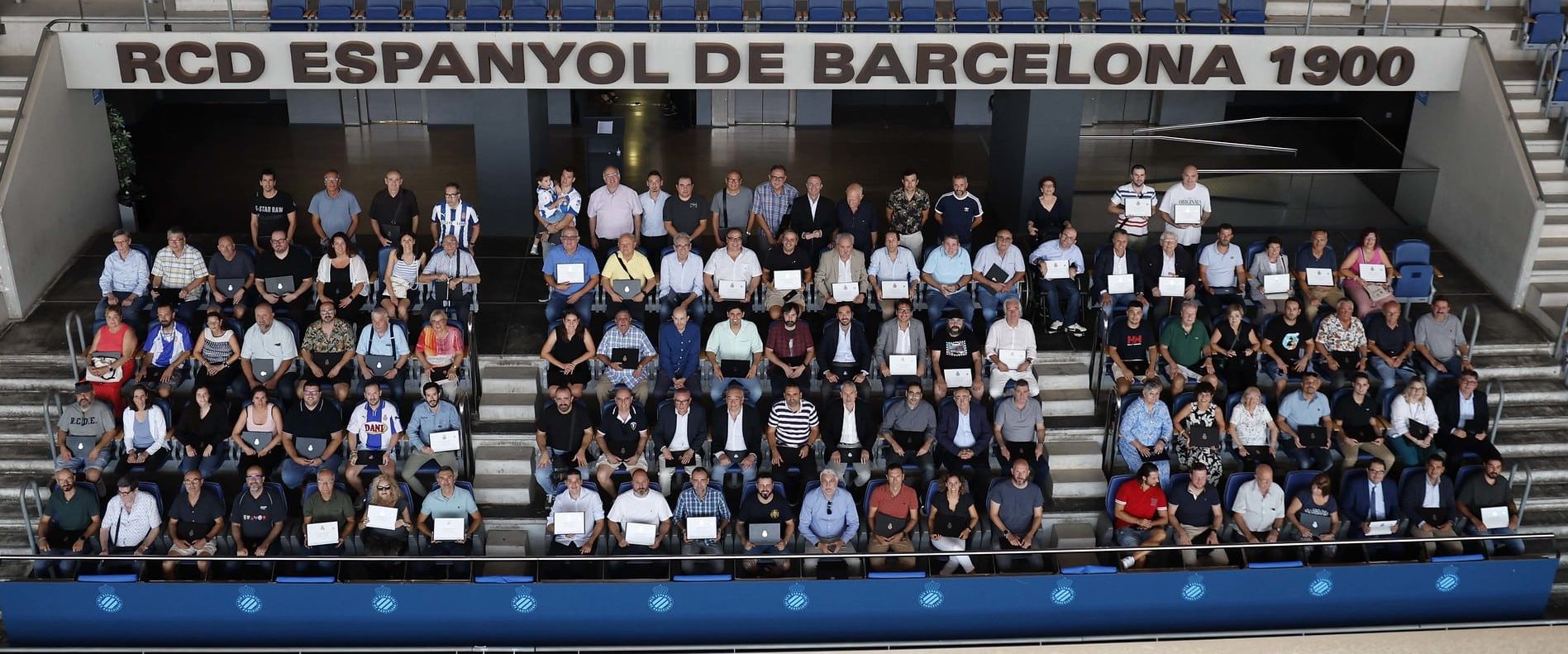 espanyol socios homenaje 25 50 75 aniversario