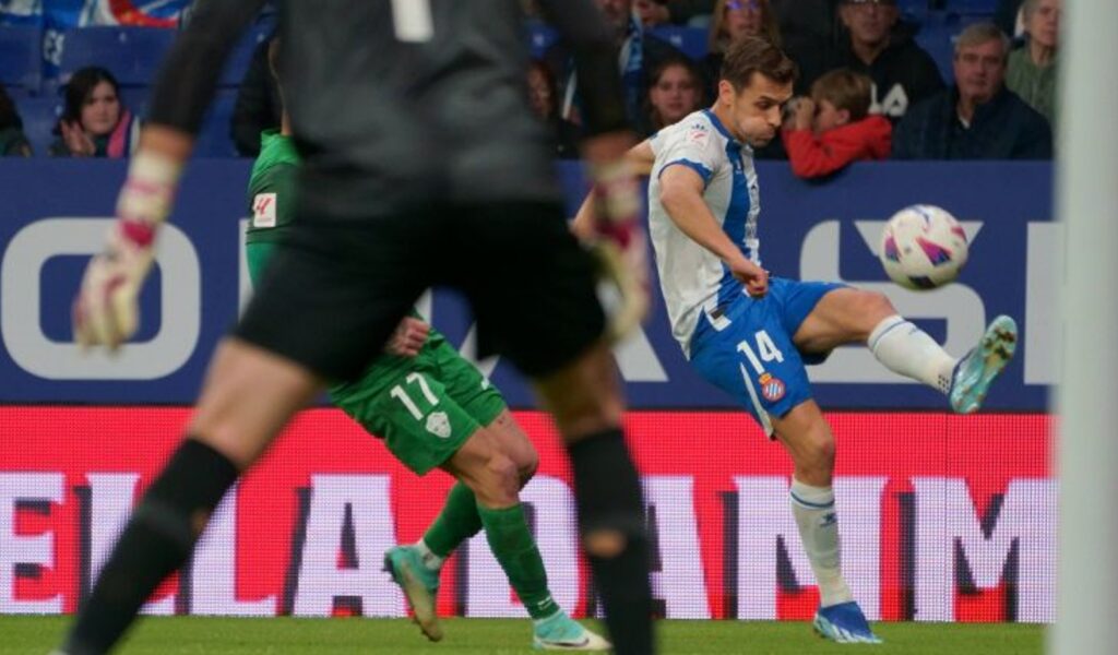 brian olivan espanyol elche cf liga hypermotion 2023 24