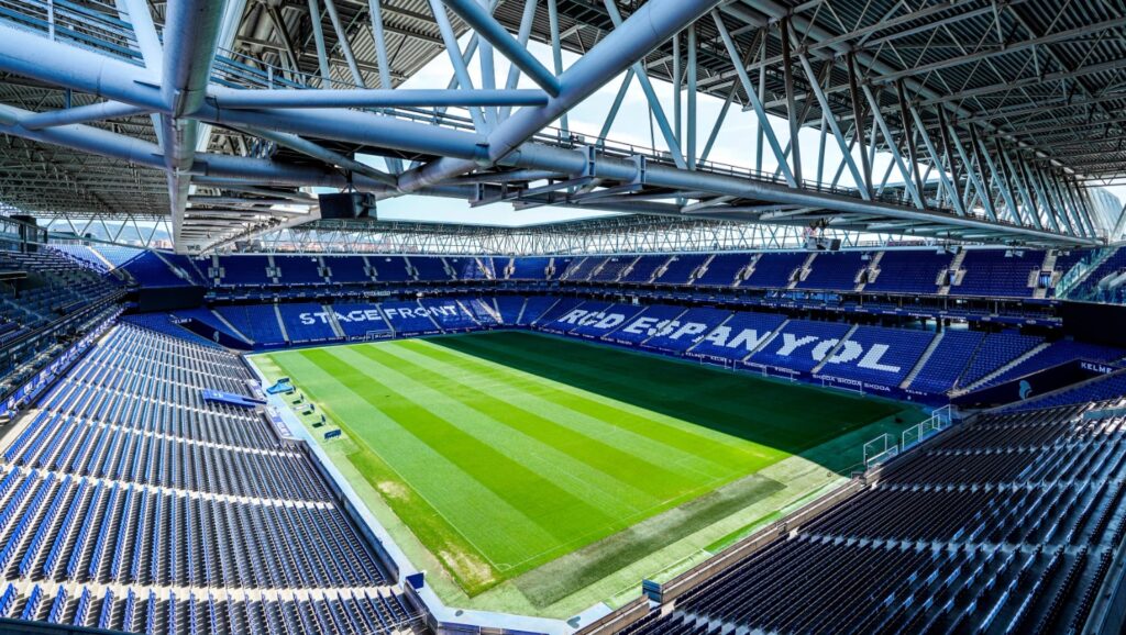 El Espanyol, segundo en asistencia en LaLiga Hypermotion: casi 19.000 espectadores por partido pese al descenso 2 stage front stadium sede mundial 2030