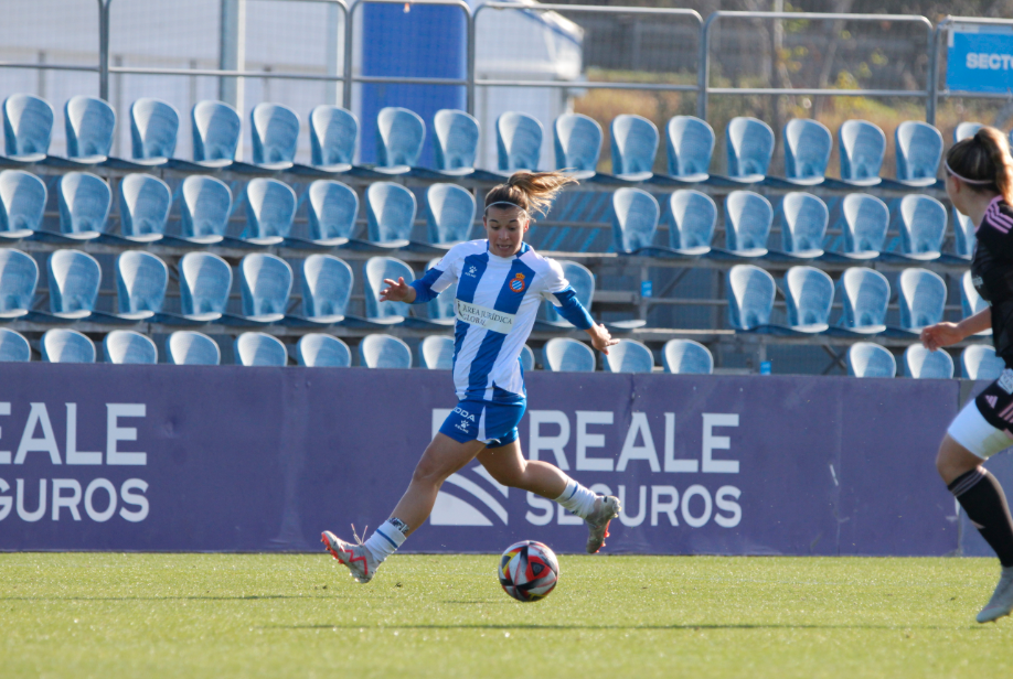 ¡Líderes! El Espanyol Femenino vence al Alba Fundación Fem con los goles de Carol Marín y Aina (2-0) 3 judit pablos en partido vs alba fundacion fem primera rfef iberdrola