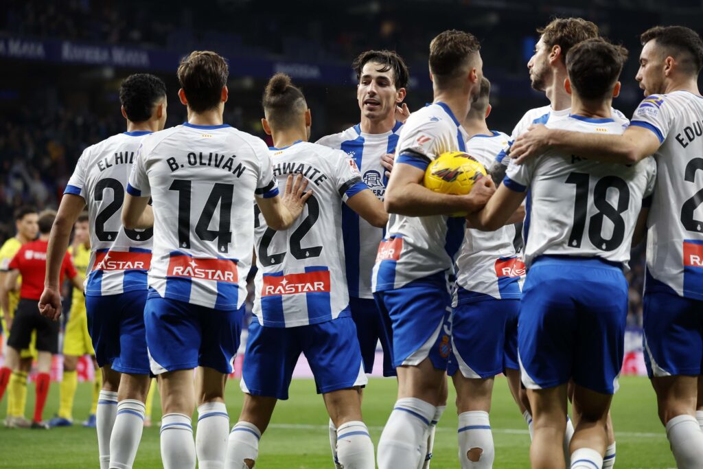 La del Espanyol ante el Villarreal B, una victoria con dos caras: silbidos y nervios en la grada, positivismo en el vestuario 1 pere milla espanyol villarreal b liga .hypermotion