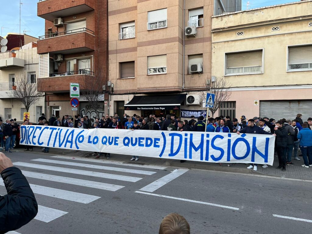 pancartas protesta juvenil 2