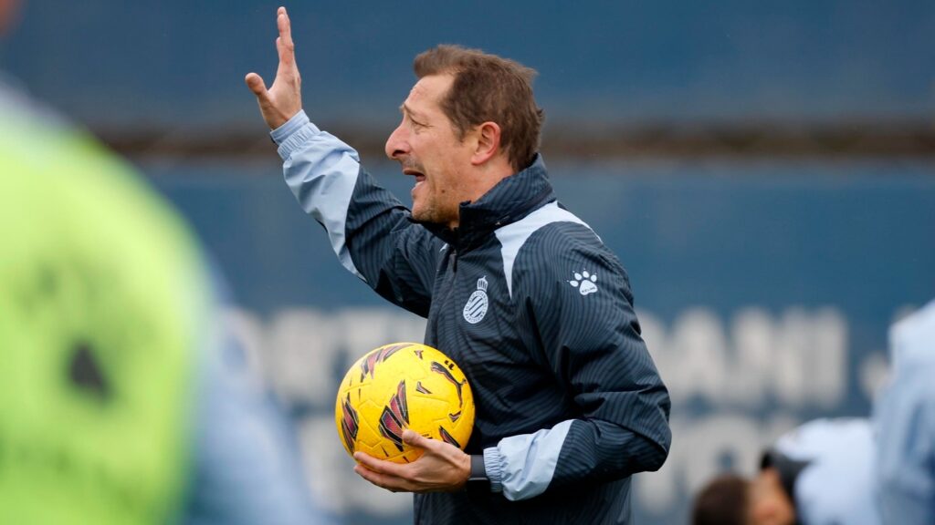 ramis entreno espanyol huesca laliga hypermotion