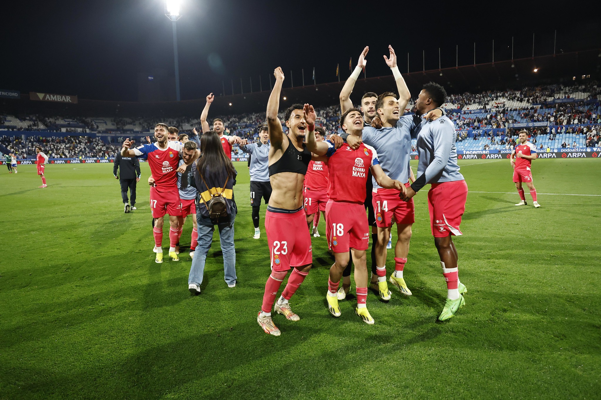 Alavés vs Espanyol. Manolo González, ante su gran deuda pendiente: ganar su primer partido fuera de casa 2 celebracion zaragoza espanyol laliga hypermotion 2023 24 1