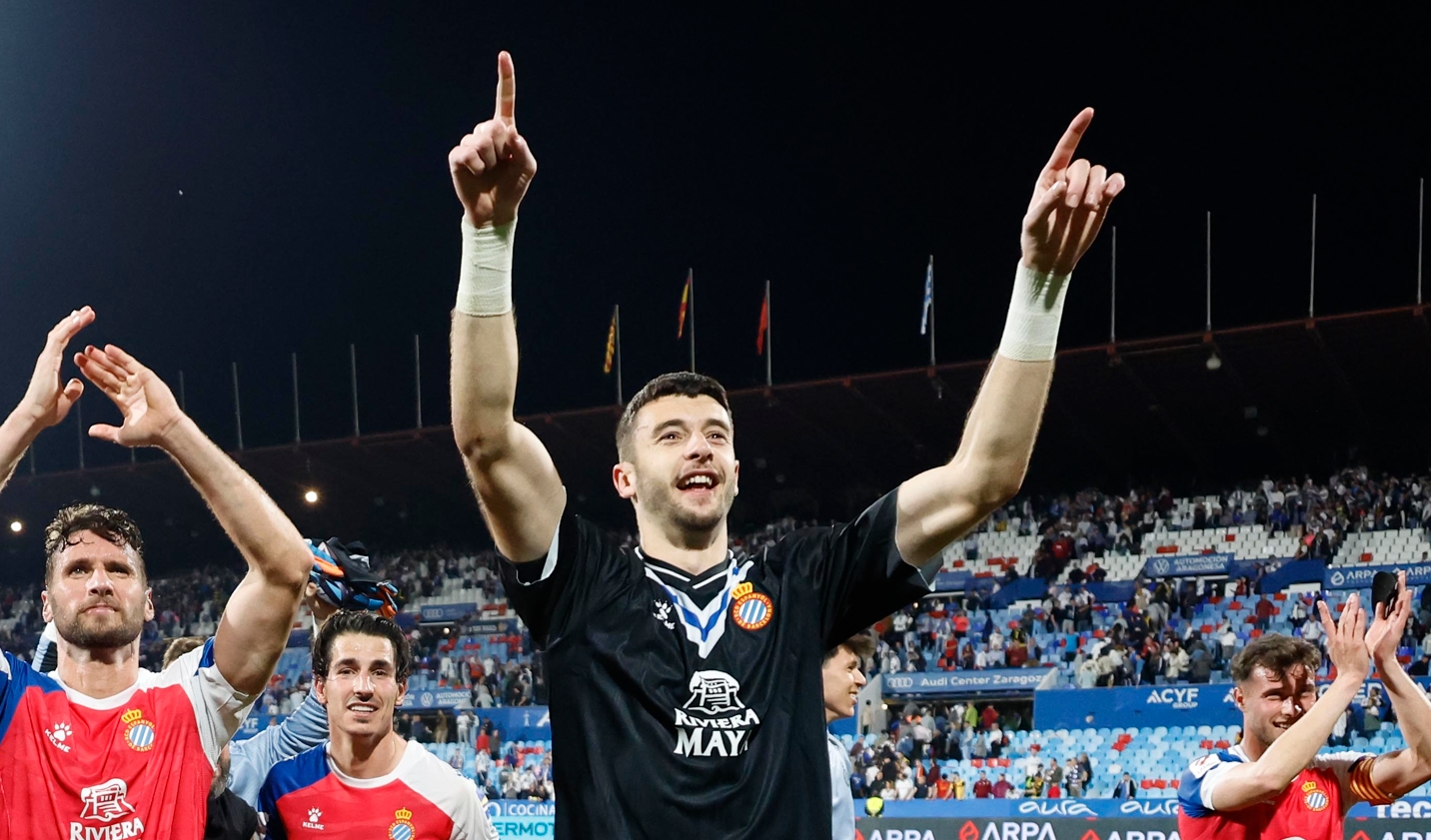 Joan García se irá al Barça tras casi una década de blanquiazul: ¿traición o negocio? 1 joan garcia zaragoza espanyol