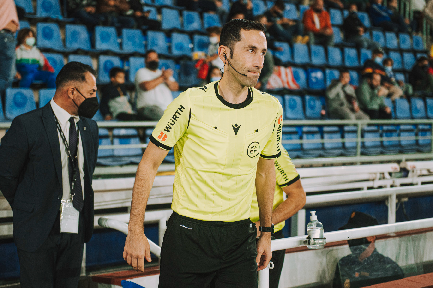 ÁRBITROS | Álvaro Moreno Aragón dirigirá el Elche CF - RCD Espanyol de la jornada 37 4 Gorka Sagues Oscoz colegiado arbitro espanyol elche 1