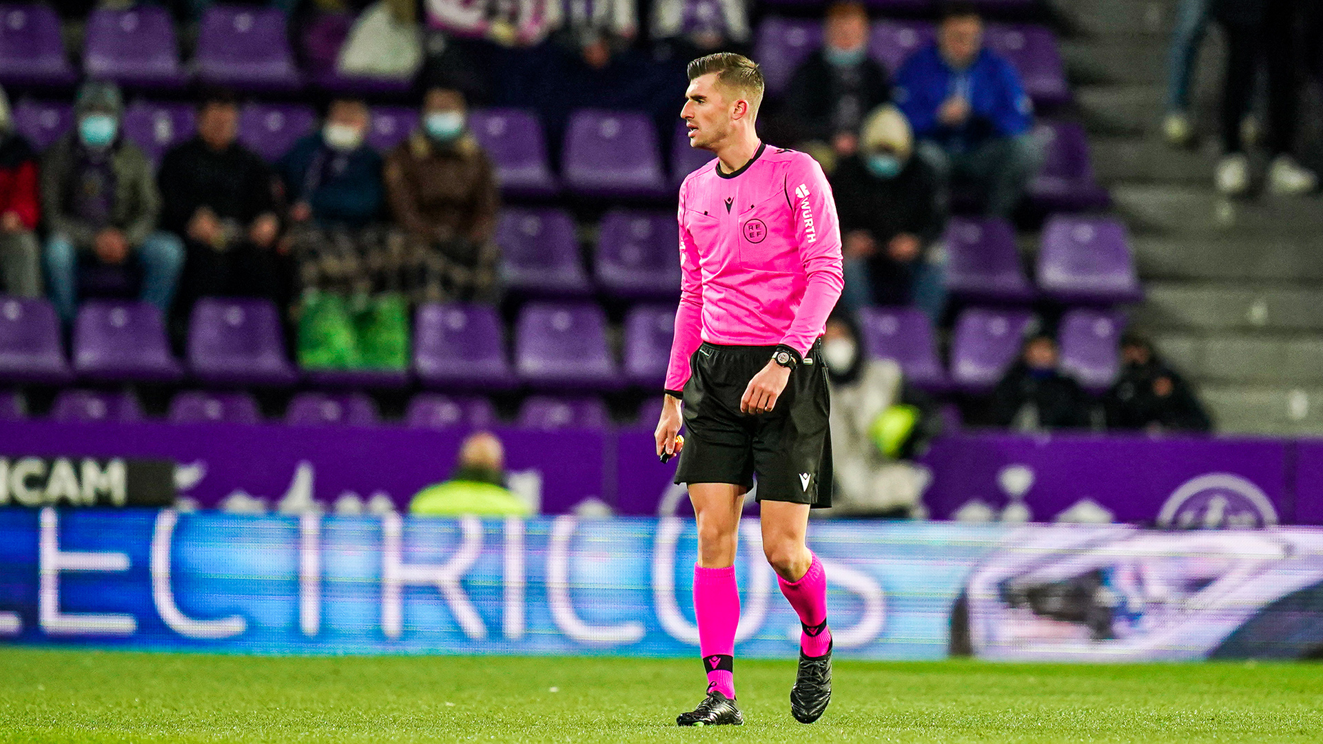 ÁRBITROS | Álvaro Moreno Aragón dirigirá el Elche CF - RCD Espanyol de la jornada 37 1 alvaro moreno aragon espanyol elche jornada 37 01 1