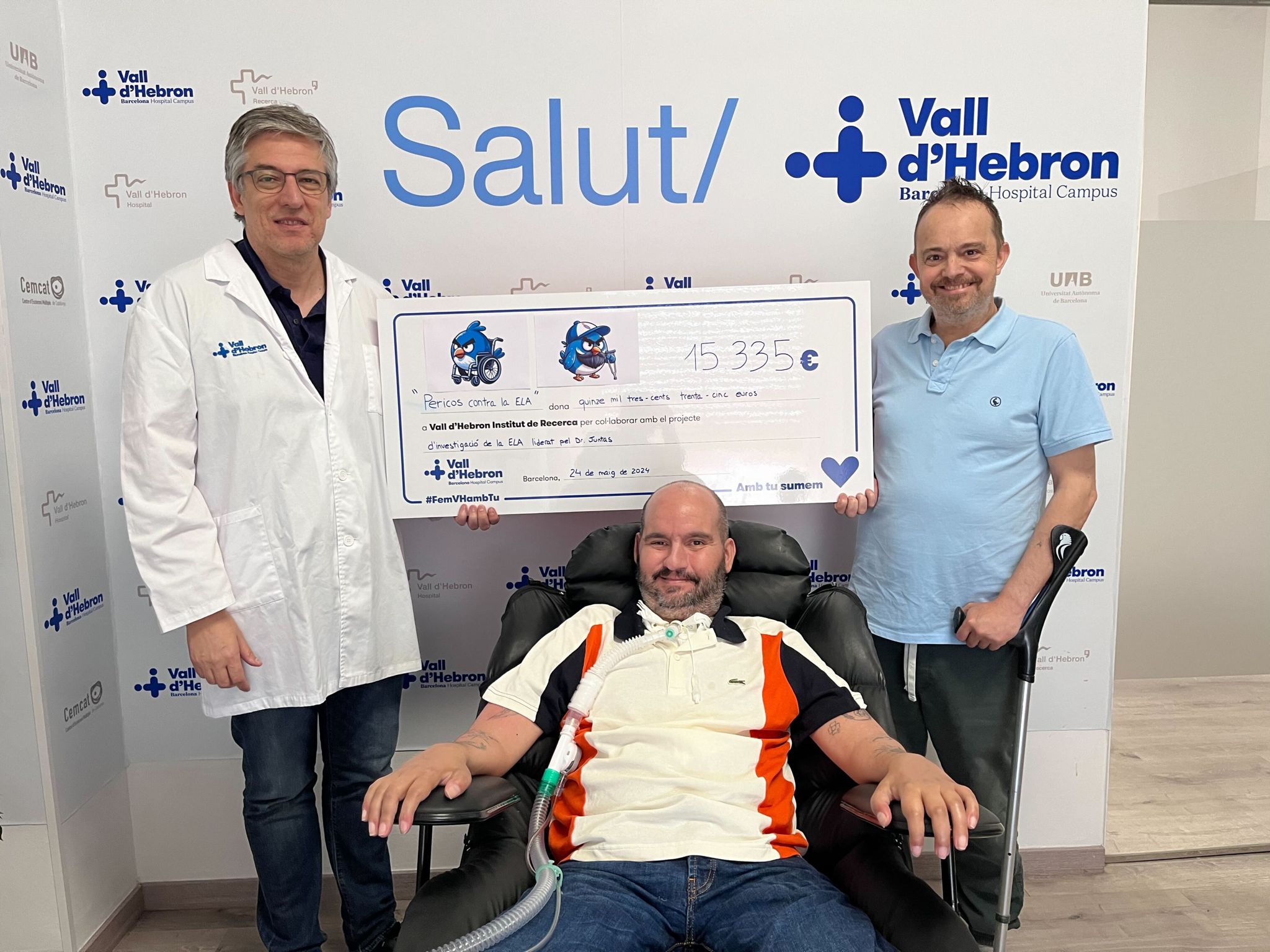 Robert Hernando y Jordi Sabaté, con su iniciativa de 'Pericos contra la ELA', logran recaudar para el hospital Vall d'Hebron 15.335€ para ayudar en la lucha contra la enfermedad 1 pericos contra la ela 1
