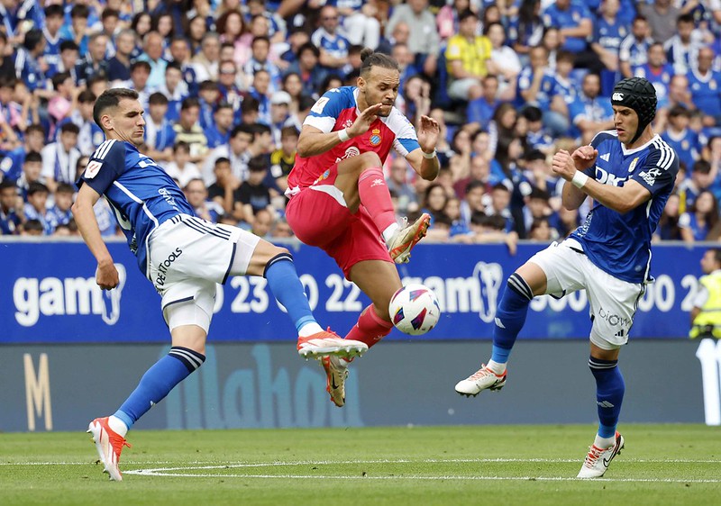 Toca mejorar para la vuelta: los datos ofensivos del Espanyol en Oviedo, los peores de toda la temporada 1 oviedo espanyol braithwaite