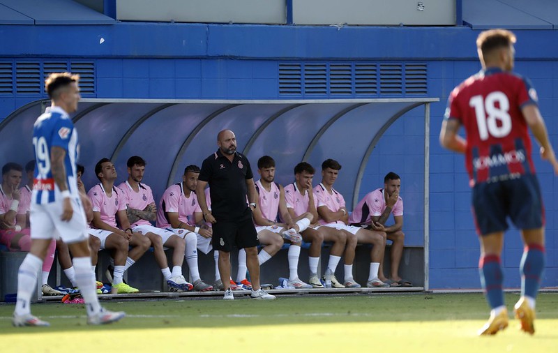 Hoy en ‘La Grada Ràdio’: en el actual Espanyol falta "faena"… y también fichajes; Irvin Cardona, al caer: ¿es lo que se necesita para el ataque? 2 manolo gonzalez espanyol huesca