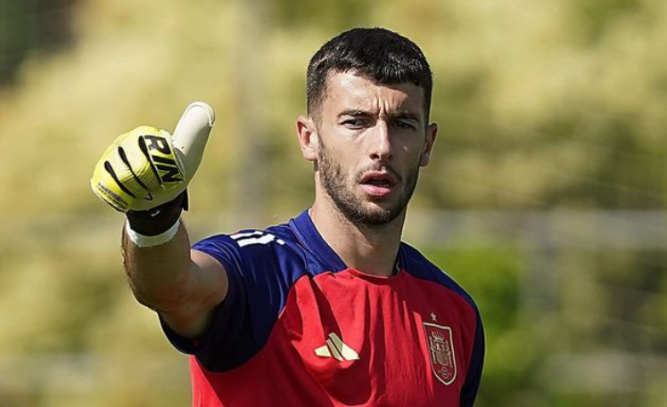 Joan García, el portero de oro con cláusula de bronce: el drama económico del Espanyol en caso de descenso 3 joan garcia seleccion espanola