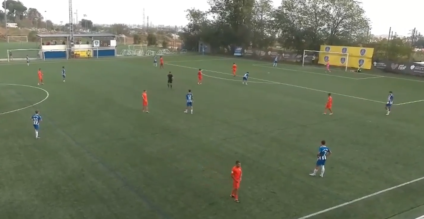 CRÓNICA | El Espanyol B saca un punto muy sufrido ante un CF Badalona Futur que se ha hecho fuerte en su campo (1-1) 1 Espanyol
