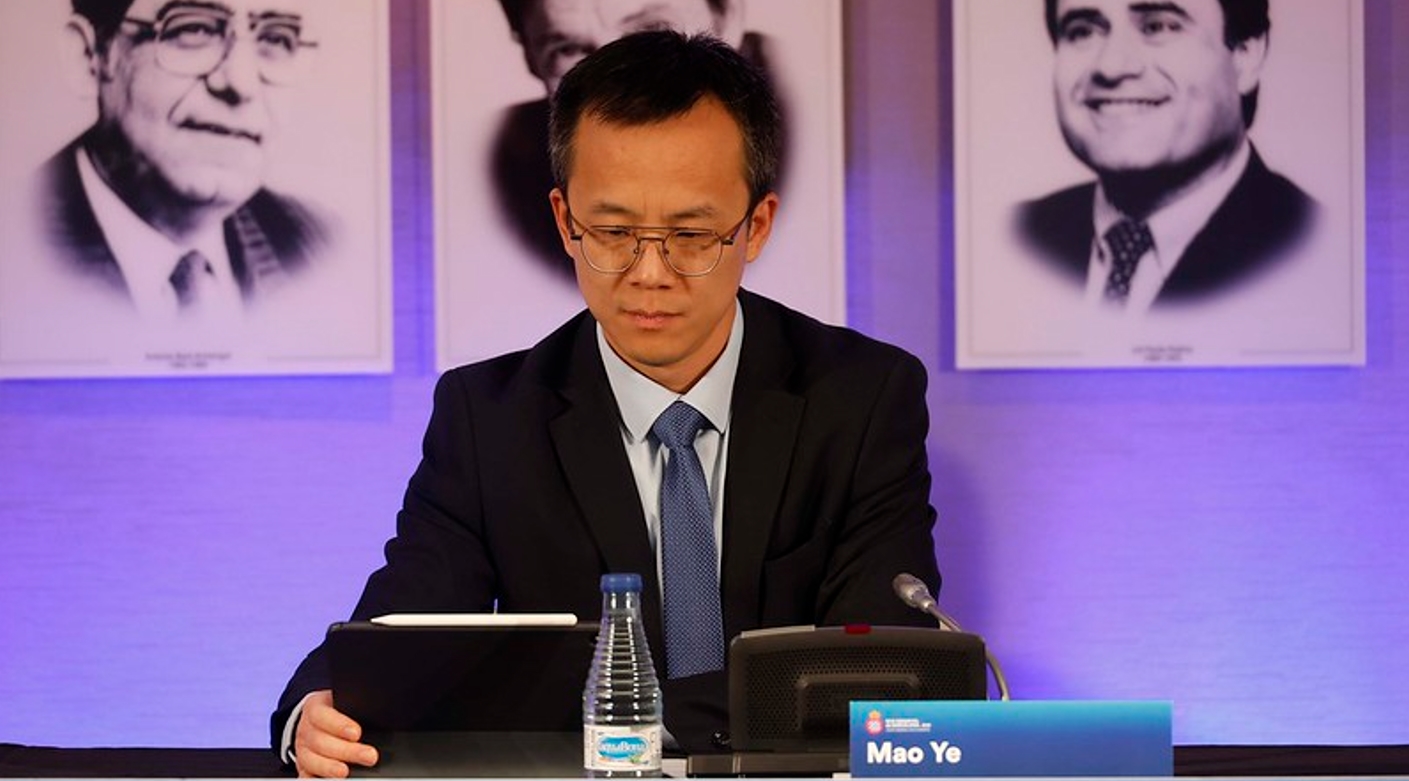 Semana clave para el Espanyol: Puado, renovación inminente y una Junta previa a la ampliación de capital que puede cambiar el futuro 3 junta general accionistas mao ye