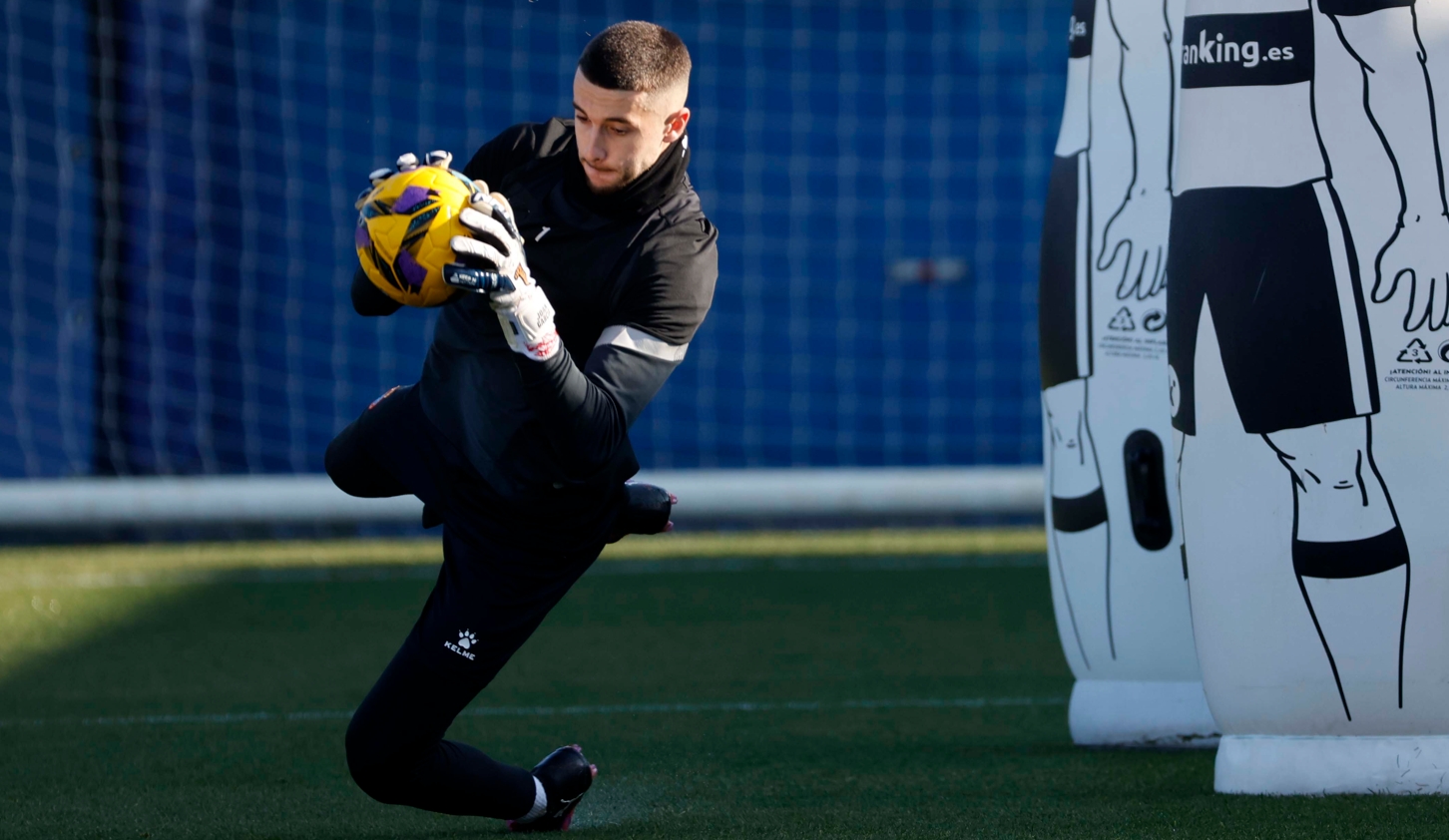 Hoy en 'La Grada Ràdio'... El Rayo crece, el Espanyol se estanca; los árbitros siguen escondiéndose tras la pancarta; Joan García: ¿operación ya cerrada por menos de lo esperado? 2 joan garcia espanyol 2