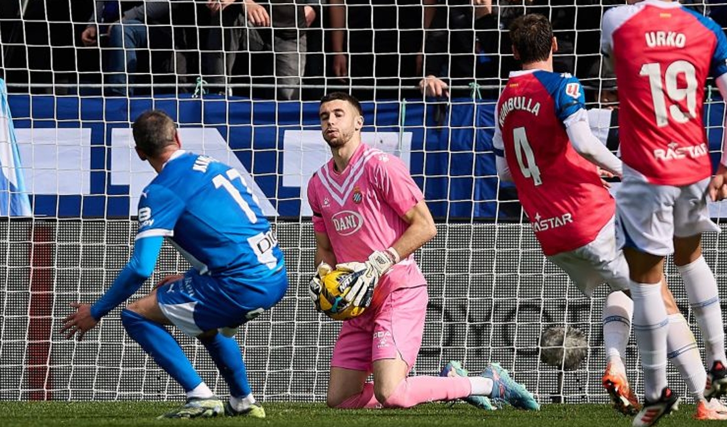Joan García y Roberto Fernández, el motor de un Espanyol que no puede permitírselos 3 alaves espanyol 11