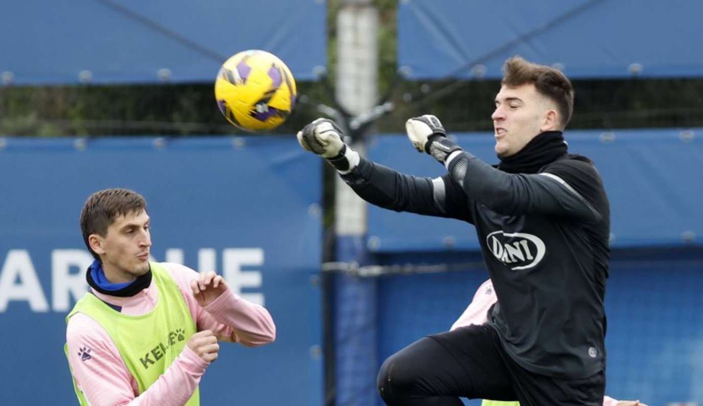 Ángel Fortuño, el tapado; ¿y si la solución si se va Joan está en casa?: “Yo soy del Espanyol de toda la vida, quiero triunfar aquí” 1 angel fortuno marash kumbulla espanyol