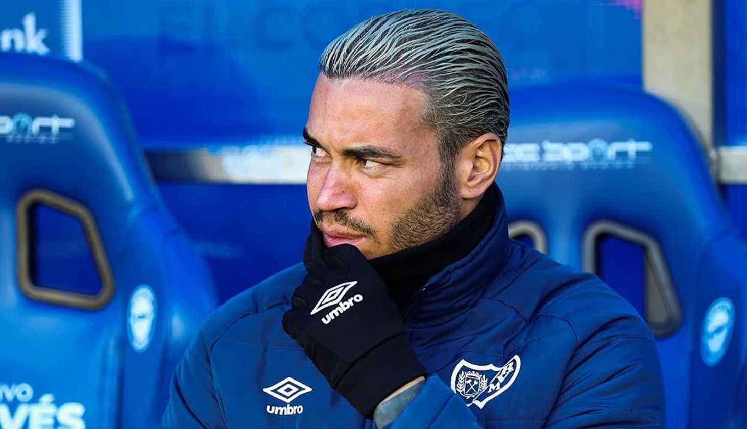 De la polémica a la incertidumbre: Raúl de Tomás vuelve a escena con el Rayo justo antes del duelo con el Espanyol 1 raul de tomas alaves rayo