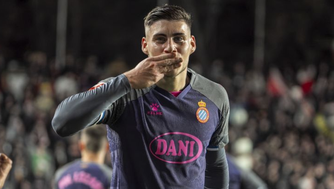 Roberto Fernández, en modo killer; gol, penalti forzado y un discurso de capitán: "A Vigo iremos con todo, como en Vallecas" 1 rayo espanyol 11