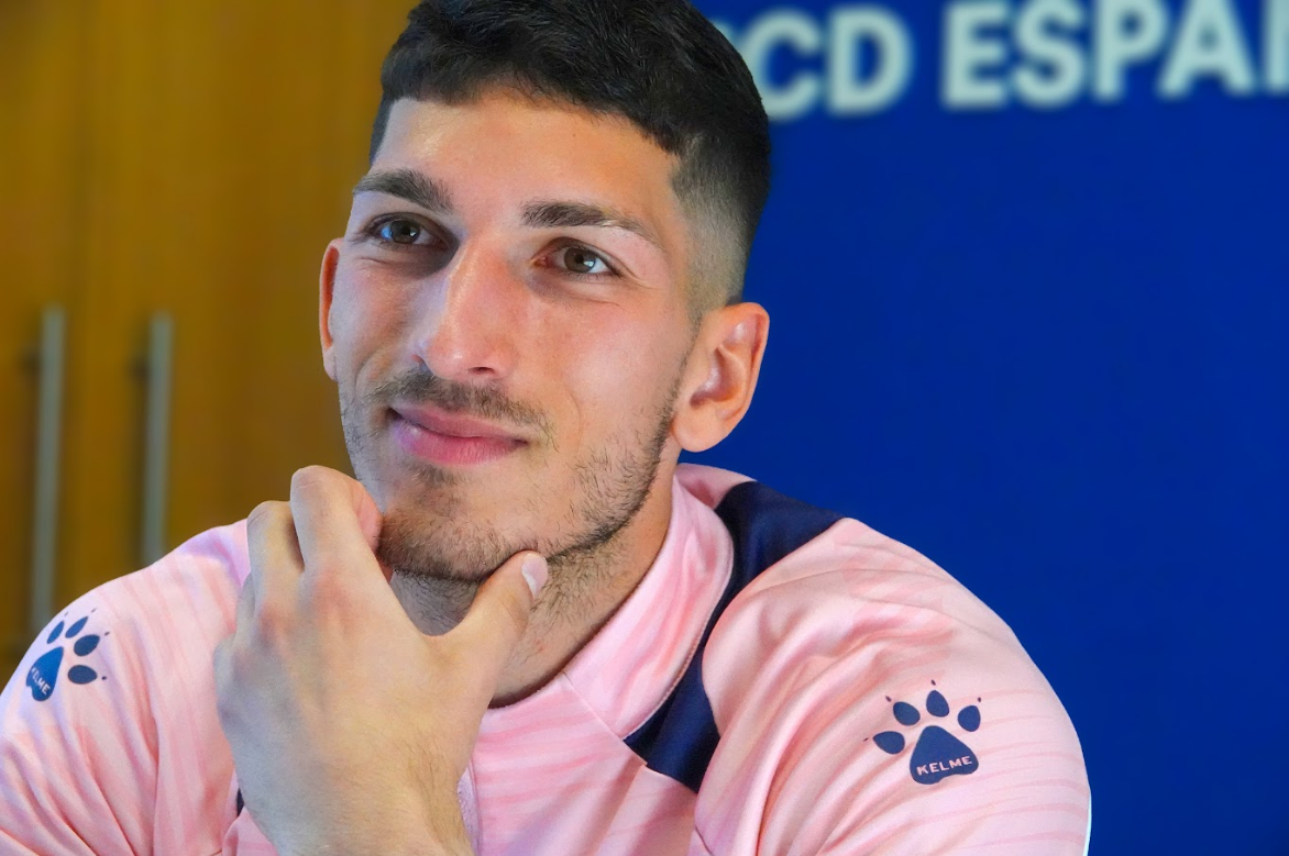 ENTREVISTA | Pol Tristán, portero del Espanyol B: "Nos hemos dejado la vida y el alma para optar al playoff en la última jornada, pero no se ha dado" 5 Pol 03