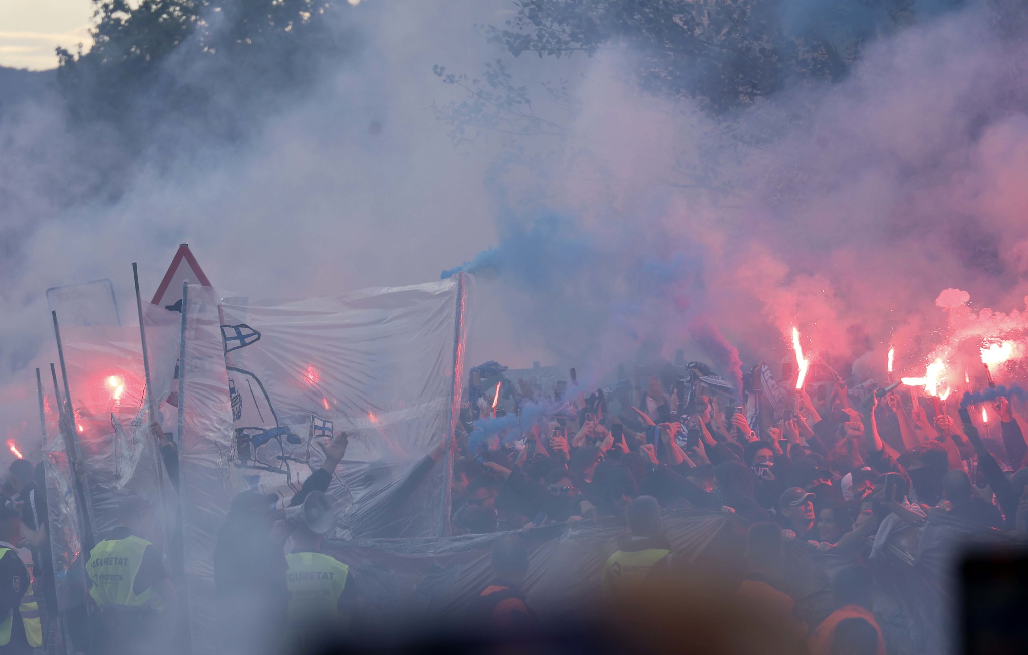 espanyol barcelona recibimiento autocar 3