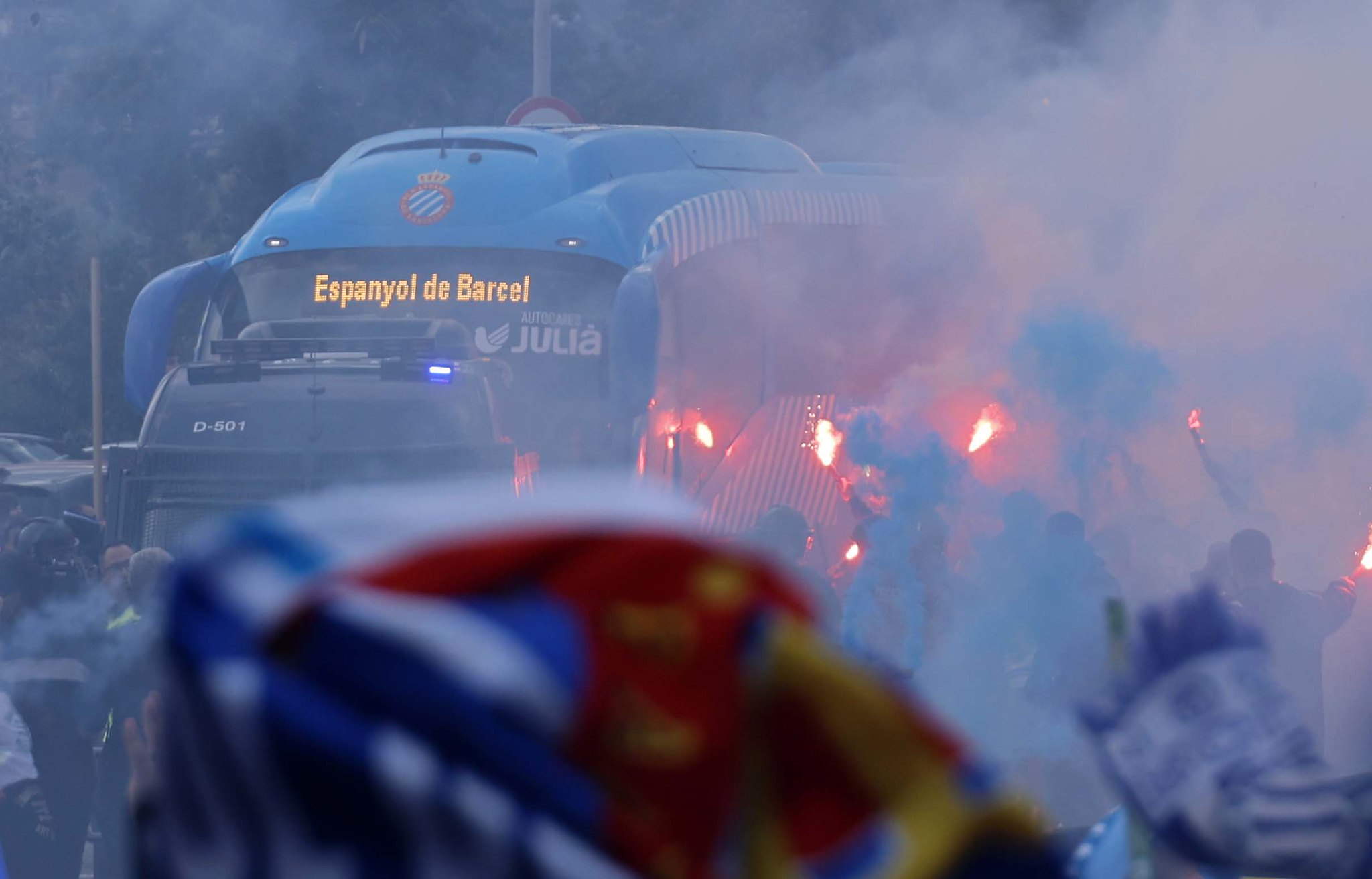 espanyol barcelona recibimiento autocar 6
