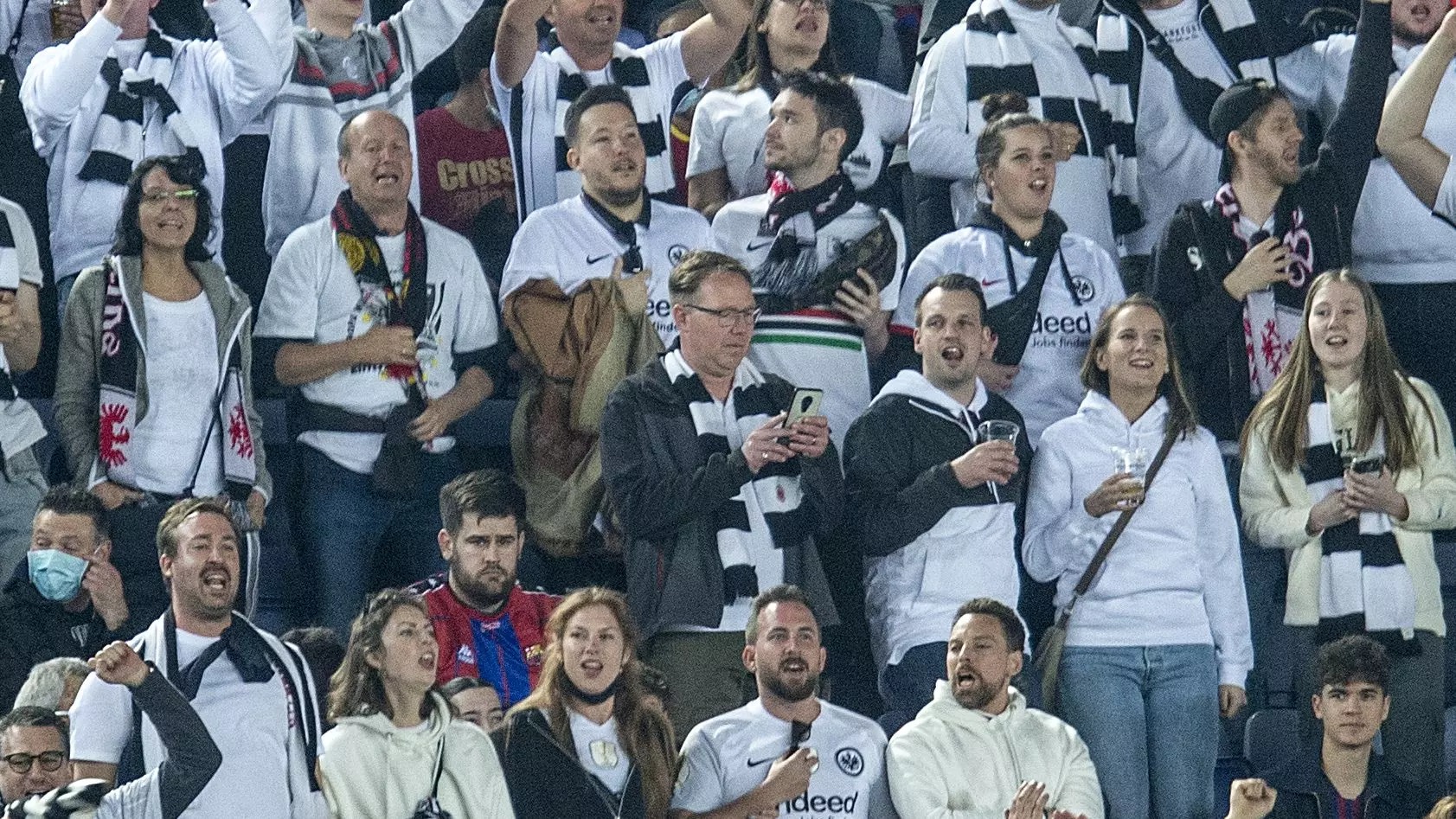“Si hubiera crecido en Barcelona, habría sido del Espanyol”: la rivalidad Barça - Espanyol vista desde Turquía, con conciencia de clase 5 turistas .camp nou
