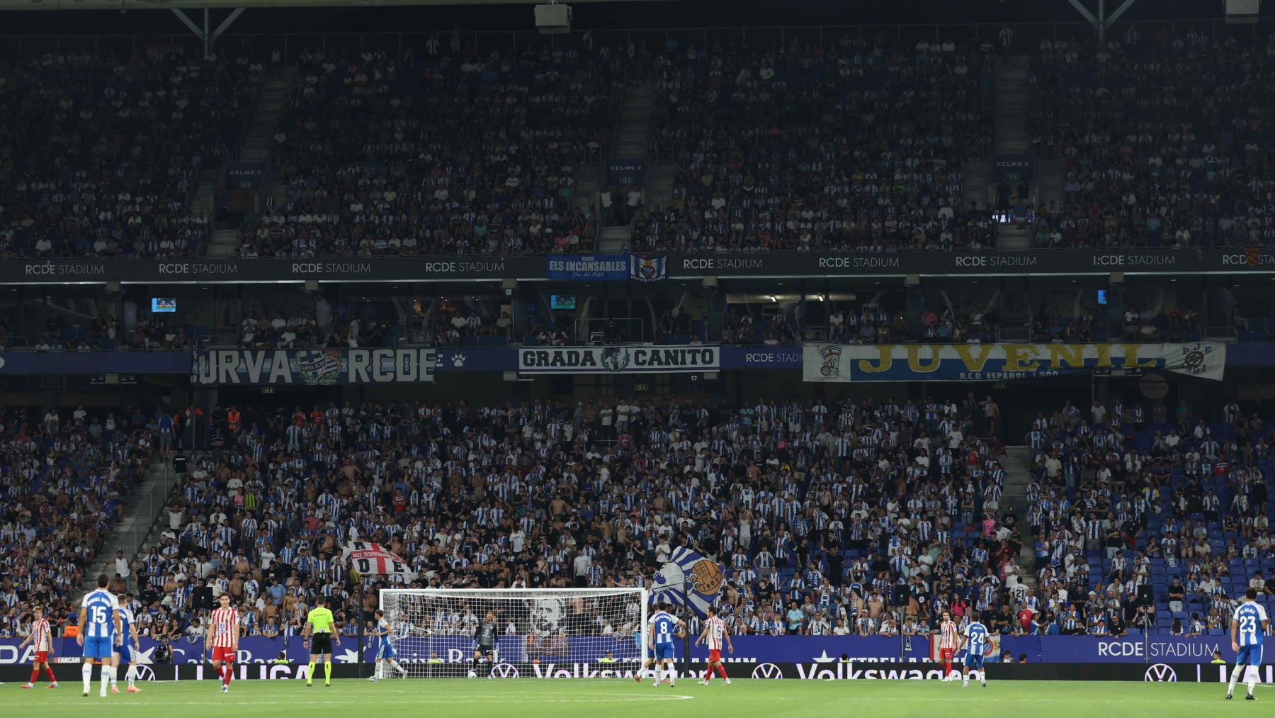 Los grandes deseos y objetivos del Espanyol para 2026: con los pies en el suelo y los sueños muy arriba 10 espanyol atletico grada rcde stadium