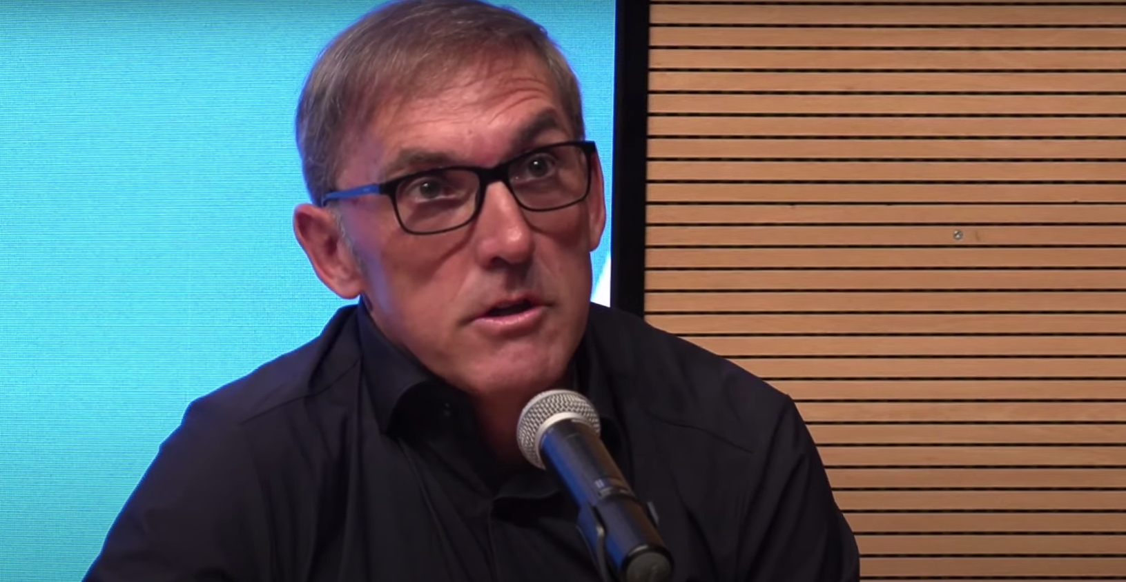 Hoy en 'La Grada Ràdio' | Espanyol en ebullición: Manolo homenajeado, incertidumbre con Omar El Hilali, fichajes que no llegan, la polémica por la Grada Visitante y un Newcastle de Champions 1 fran garagarza espanyol