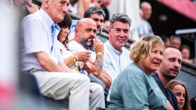 Hoy en 'La Grada Ràdio' | Espanyol en ebullición: Manolo homenajeado, incertidumbre con Omar El Hilali, fichajes que no llegan, la polémica por la Grada Visitante y un Newcastle de Champions 3 homenaje manolo gonzalez torneig historics