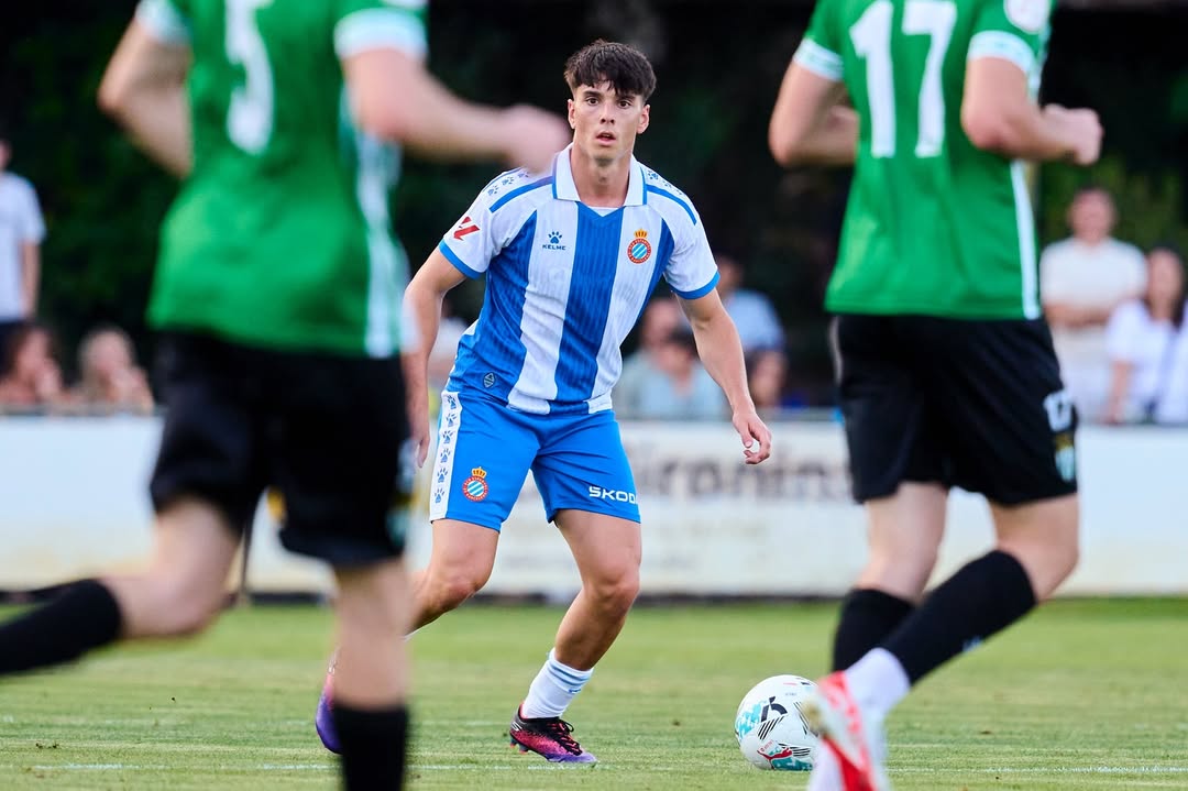 Hoy en 'La Grada Ràdio' | Refuerzo en la secretaría técnica, interrogantes con Hinojo y un mercado que debe reactivarse: así está el Espanyol ahora mismo 3 roger hinojo espanyol 1