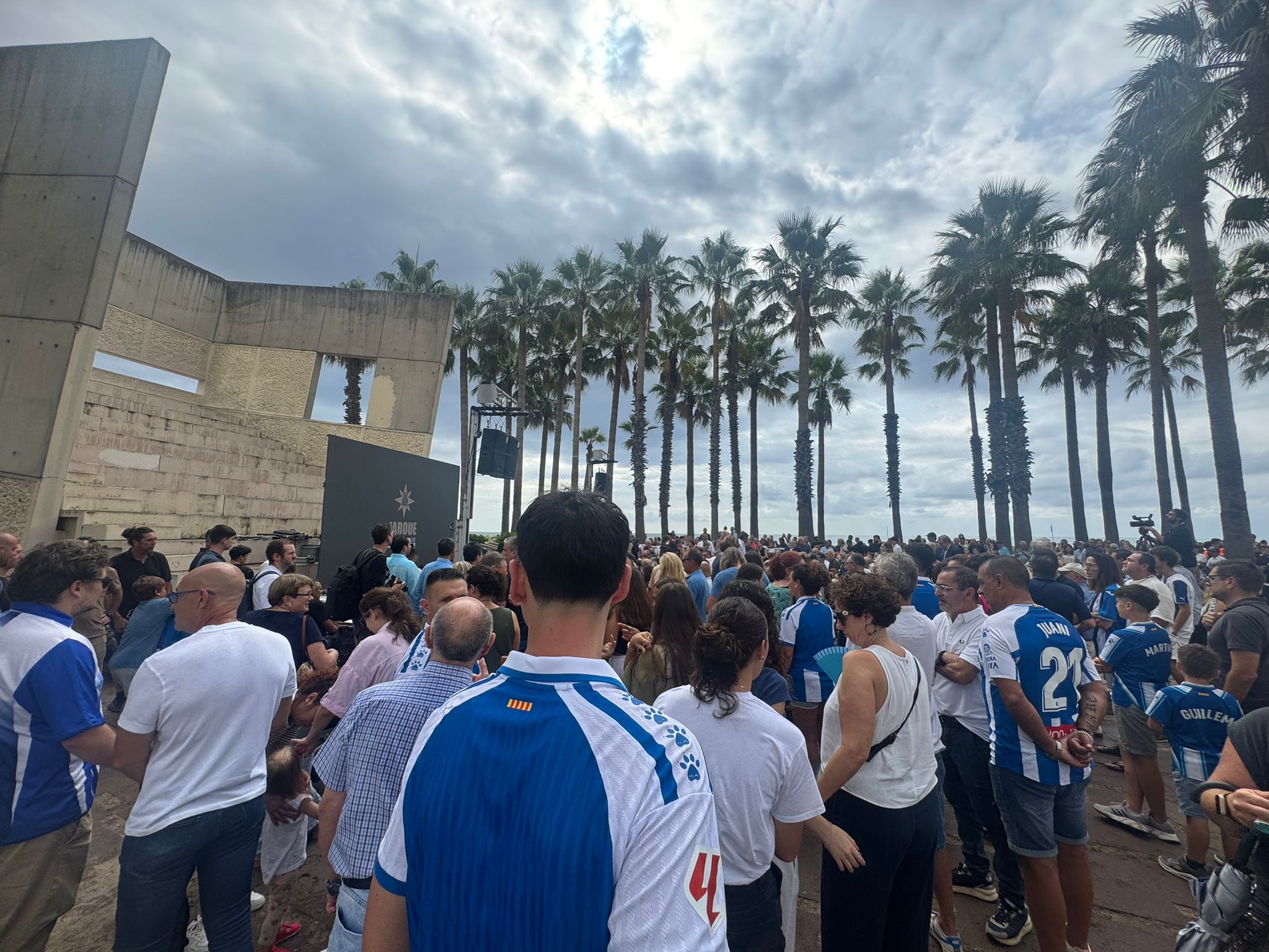 Dani Jarque ya tiene su estrella en el Paseo de la Fama de Castelldefels 3 estrella dani jarque 1