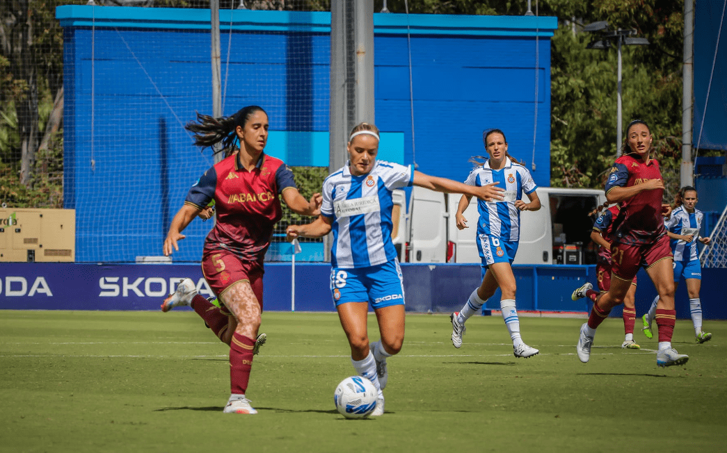 CRÓNICA | RCD Espanyol - RC Deportivo Abanca: Empate en un partido complicado (1-1) 3 Espanyol femenino fergusson