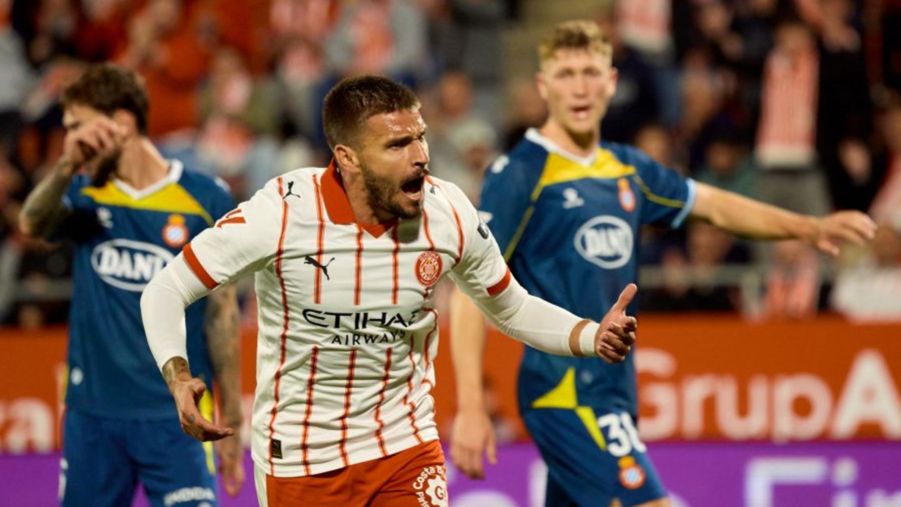 Una línea que ya no genera dudas: el Espanyol presume de defensa con cuatro centrales fiables para Manolo González 4 riedel espanyol