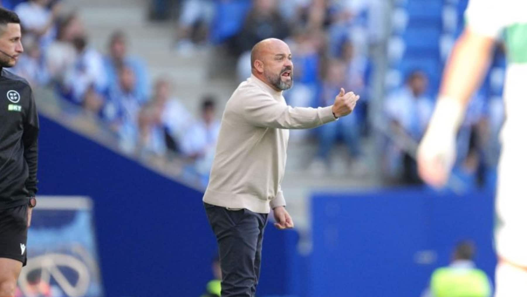 El Espanyol se da un homenaje: aniversario, victoria y estado de felicidad; Manolo pide calma, pero el sueño está ahí 5 manolo gonzalez espanyol elche 1