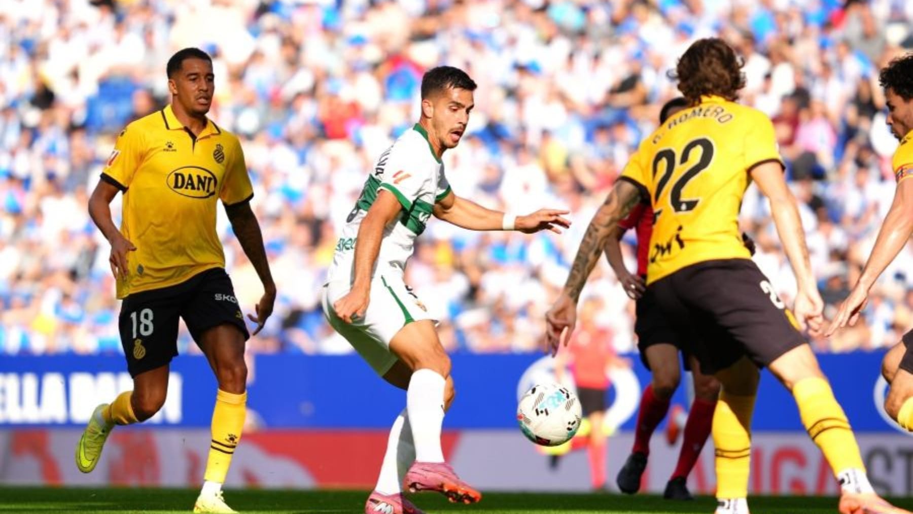 De revelaciones a equipos en crisis: la gran paradoja de Espanyol y Elche en 2026 3 riedel romero espanyol elche