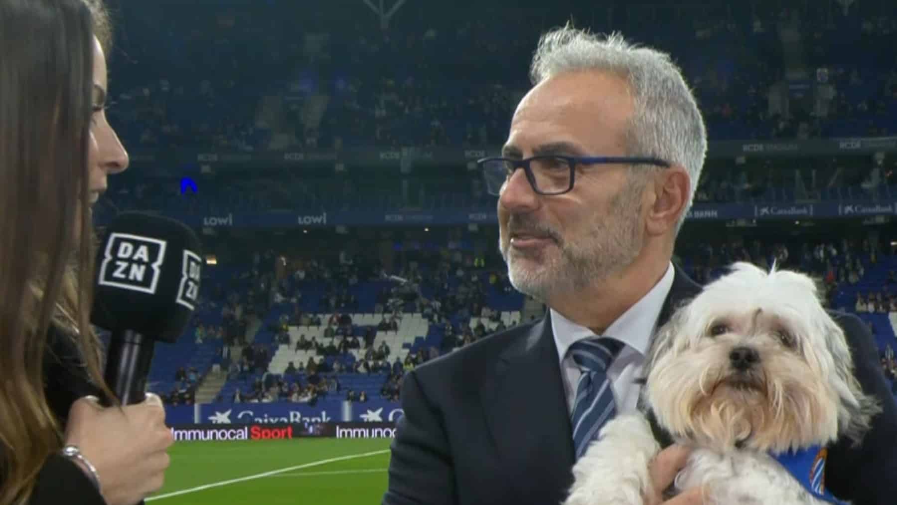 El Espanyol vuelve a dar la patita: once perros en adopción saltan al césped del RCDE Stadium 1 alberto ariza espanyol pericos no abandonan