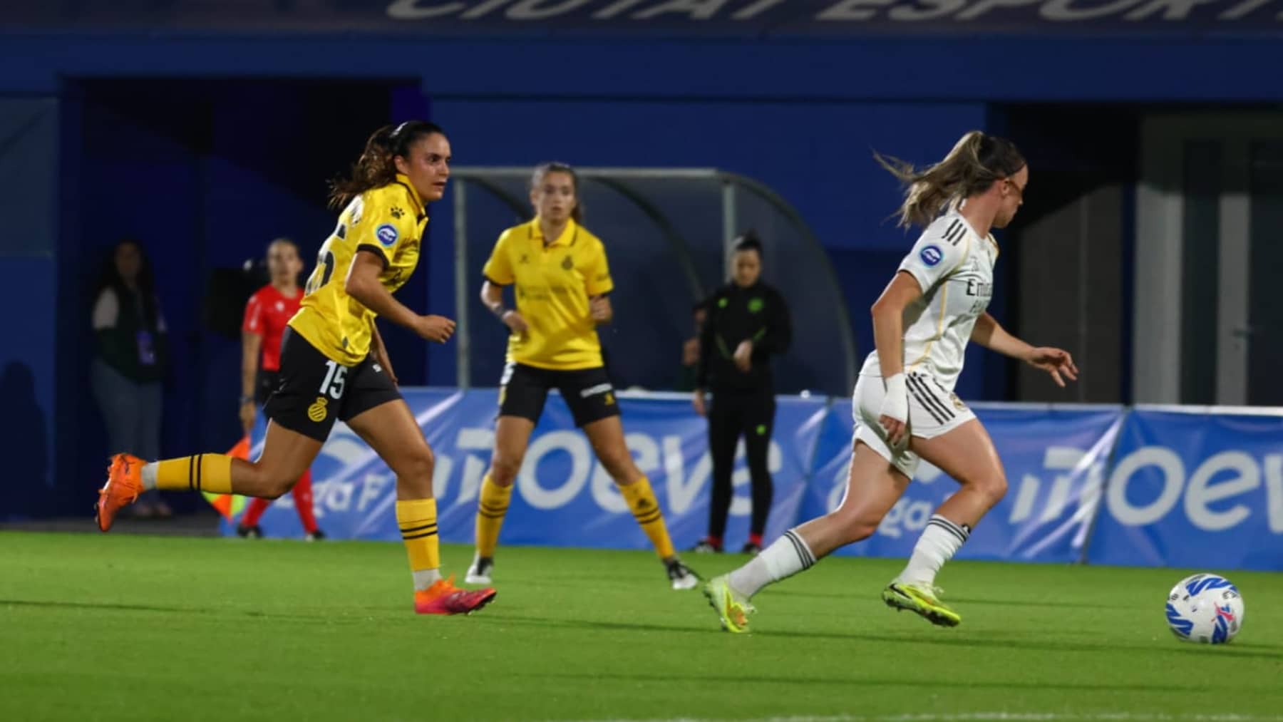 laura martinez espanyol femenino