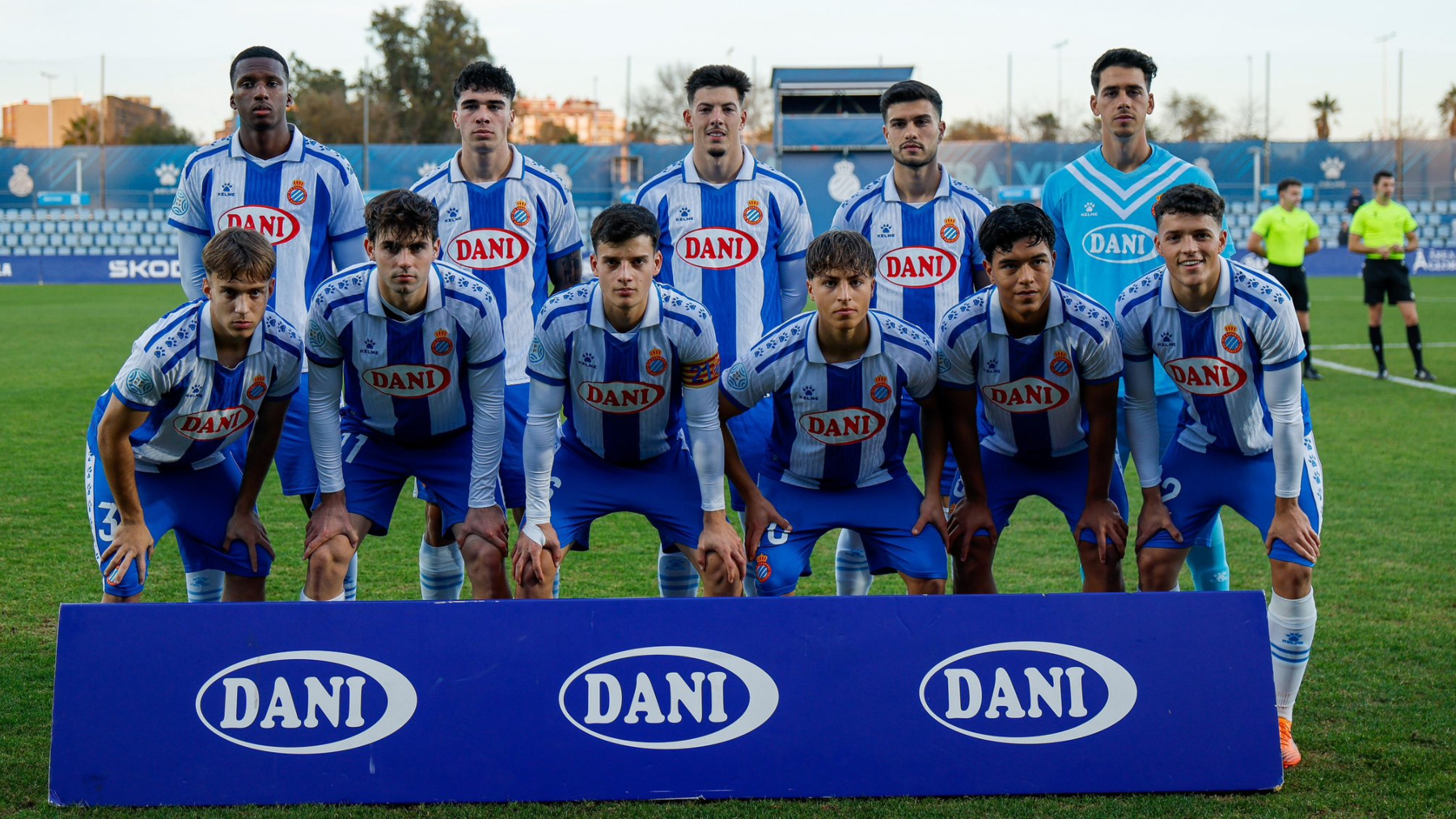 once inicial Espanyol B CD Alcoyano Segunda rfef grupo III jornada 15
