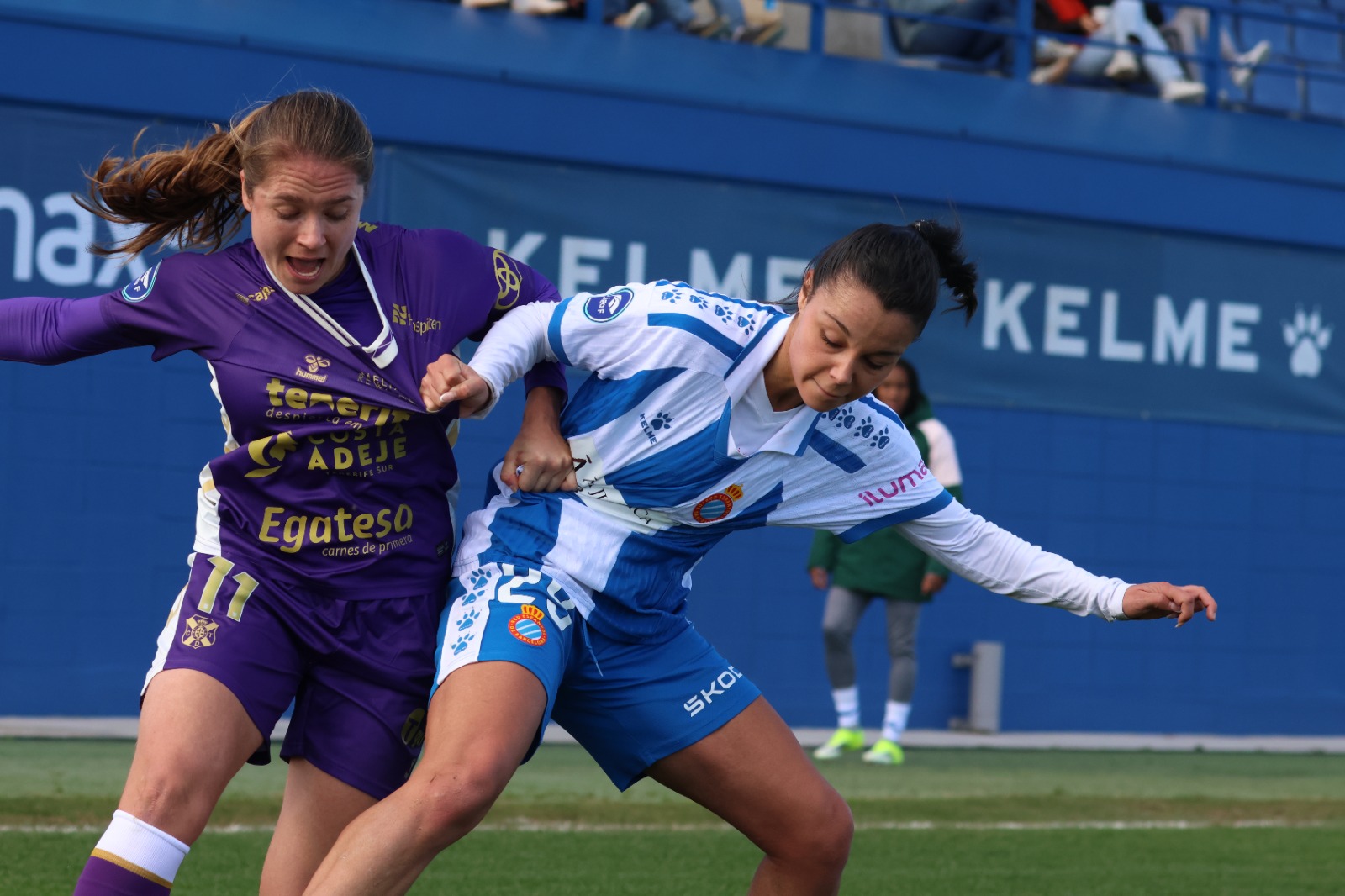 CRÓNICA | RCD Espanyol Fem - CA Tenerife: empate sin goles en un partido loco (0-0) 1 Ainhoa doménech en el espanyol femenino costa adeje tenerife liga f