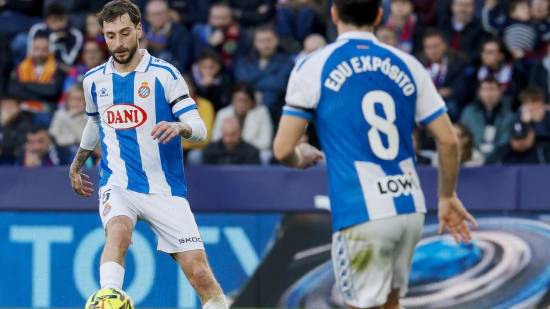 Edu Expósito alcanza los 100 partidos con el Espanyol en plena incertidumbre sobre su futuro... y también el de la dirección deportiva 2 calero edu exposito levante espanyol