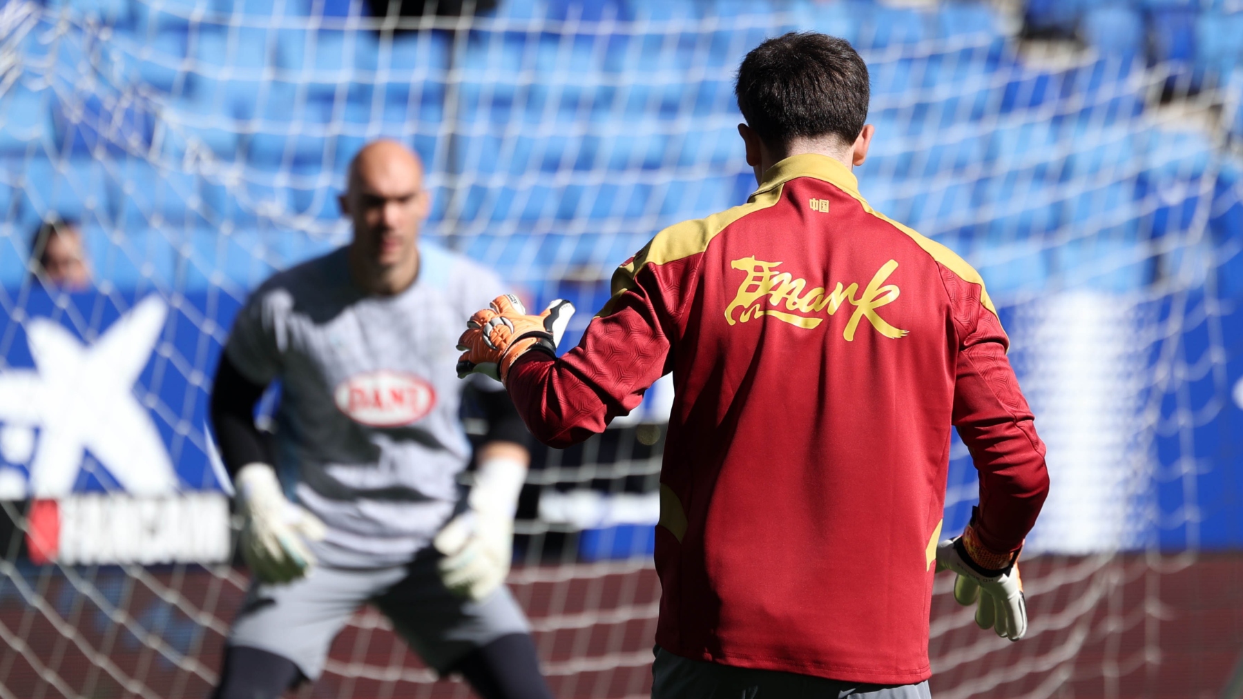 Hoy en 'La Grada Ràdio' | Poniendo el foco en el Atlético - Espanyol entre polémicas arbitrales, repaso a los fallos de la defensa y dudas en el once; la polémica del chándal... y lo que esconde: ¿estamos quemando demasiado pronto a la nueva propiedad? 5 espanyol aramark ano nuevo chino