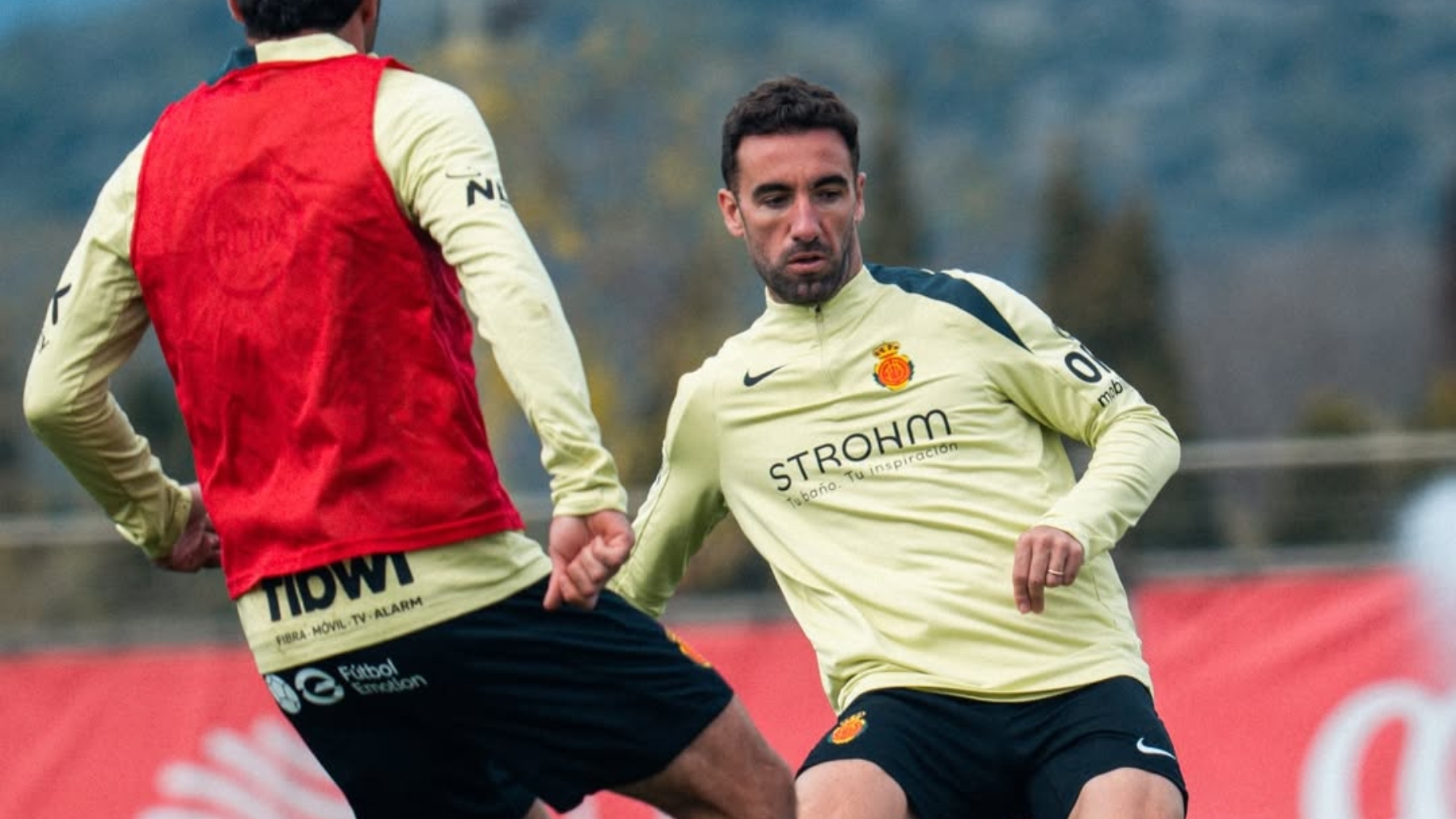 Hoy en 'La Grada Ràdio' | El Espanyol, ante la hora de la verdad en Mallorca: brotes verdes, ¿realidad o una ilusión?; ¿merece ser Manolo cuestionado?; retorno de Darder al RCDE, ¿sí o no? 4 darder entreno mallorca