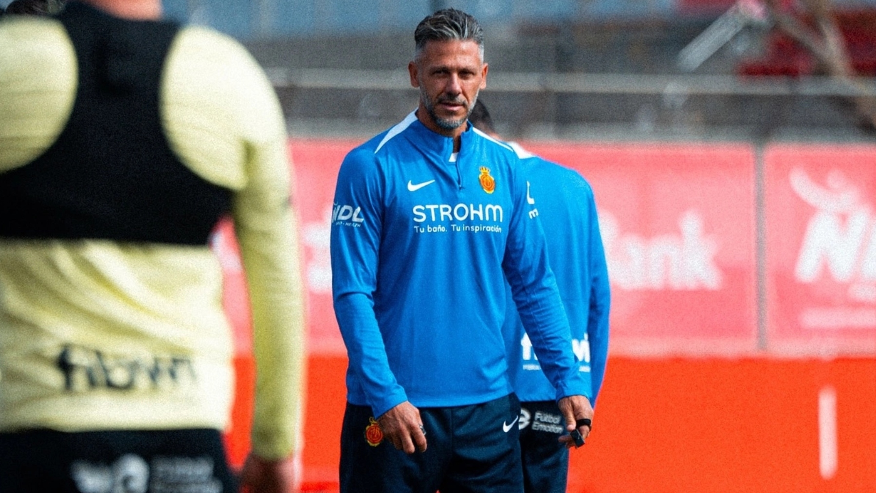 Hoy en 'La Grada Ràdio' | Mallorca - Espanyol, interés en Mika Mármol, camiseta retro y la plaza extra europea, los temas del día 1 demichelis mallorca